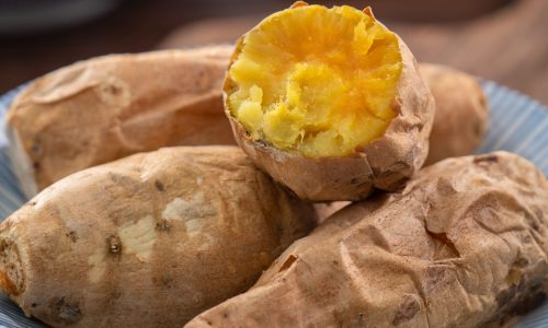 homemade-delicious-roasted-sweet-potato-plat-eating homemade-delicious-roasted-sweet-potato-plat-eating